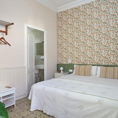 Hostal Poblenou Барселона Екстер'єр фото