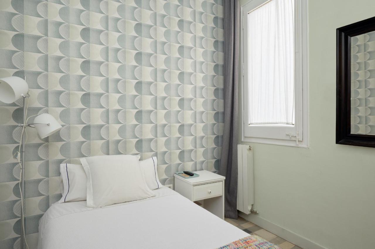 Hostal Poblenou Барселона Екстер'єр фото