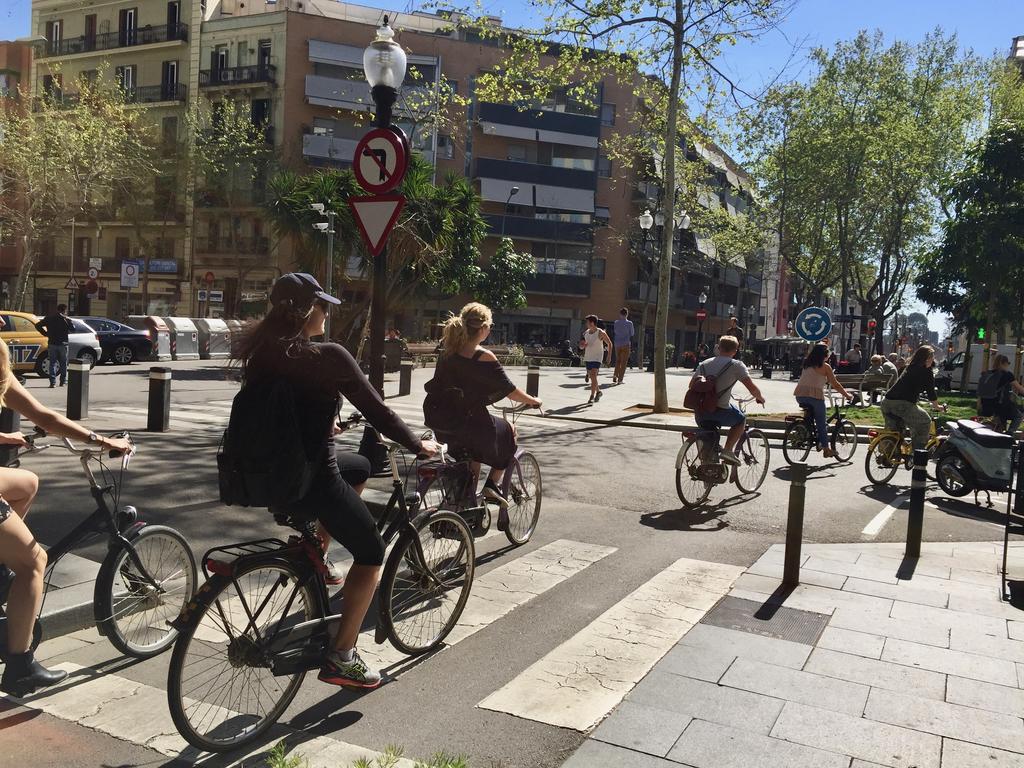 Hostal Poblenou Барселона Екстер'єр фото